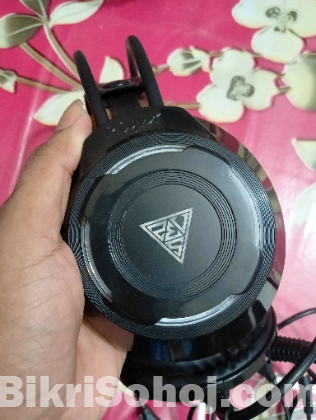 Hermes E1B headset